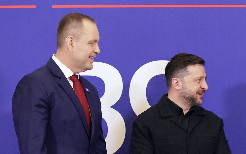 Prezydent Karol Nawrocki zdecydował o odebraniu najwyższego polskiego odznaczenia prezydentowi Ukrai