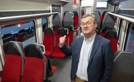 Prezes firmy Pesa Bydgoszcz Krzysztof Zdziarski
