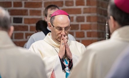 Prymas Polski Wojciech Polak: Film braci Sekielskich nami wstrząsnął