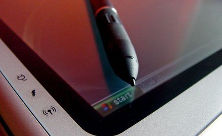 Formularz papierowy zostanie zastąpiony przez elektroniczny. Listonosz będzie go miał w urządzeniu m