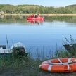 Służby prowadzą poszukiwania 18-latka, który wpadł do jeziora Juksty na Mazurach po wywróceniu się r