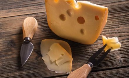 Od higieny sery tracą dziury – uznali fachowcy ze Szwajcarii