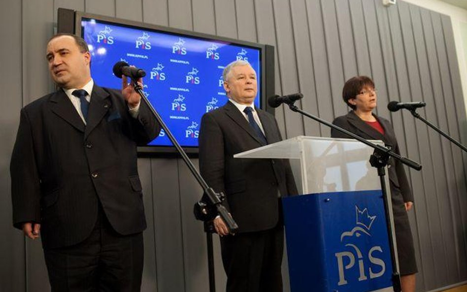 Od lewej: Przemysław Gosiewski, Jarosław Kaczyński, Grażyna Gęsicka