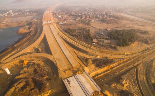 "Budowa autostrady A1 pod Częstochową, odcinek budowany dotąd przez firmę Salini, który powinien być