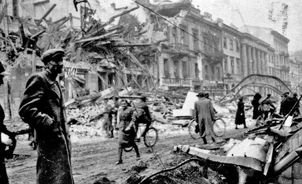 Warszawa, ulica Nowy Świat. Wrzesień 1939 r.