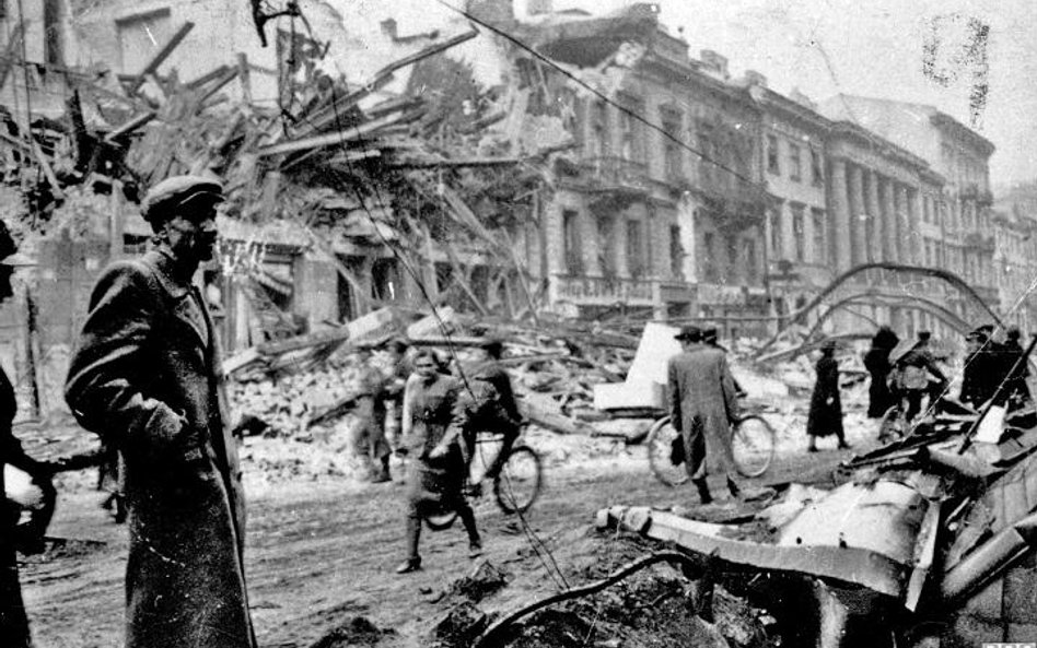 Warszawa, ulica Nowy Świat. Wrzesień 1939 r.
