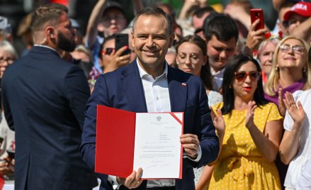 Prezydent Karol Nawrocki podczas spotkania z rolnikami w miejscowości Krąpiel