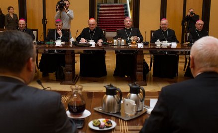 Czy Kościół potrzebuje PiS