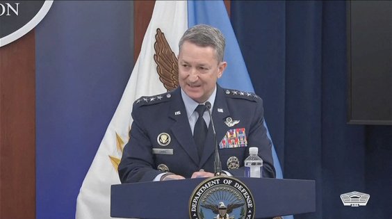 Przewodniczący Kolegium Połączonych Szefów Sztabów generał Dan Caine