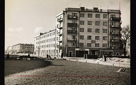 ... ale przede wszystkim kolonie przy pl. Wilsona.