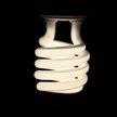 Świetlówki są wypierane przez lampy LED i ze względu na wysokie koszty ich recyklingu coraz mniej si