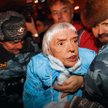 Ludmiła Aleksiejewa, nestorka obrońców praw człowieka, nie boi się oddziałów specjalnych policji. Cz