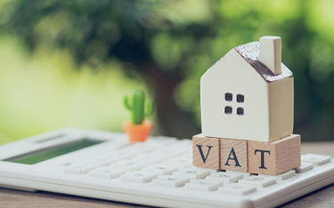 Pierwsze zasiedlenie a zwolnienie dostawy nieruchomości z VAT