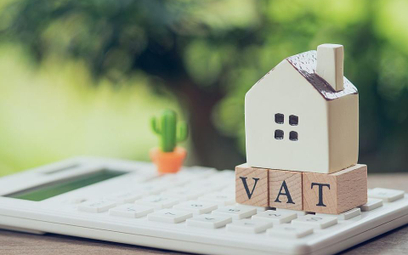 Zwolnienia z VAT przy sprzedaży budynku: fiskus wciąż interpretuje pierwsze zasiedlenie niezgodnie z prawem UE