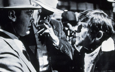 Jack Nicholson, John Huston i Roman Polański na planie „Chinatown”. Nicholson zagrał w nim detektywa