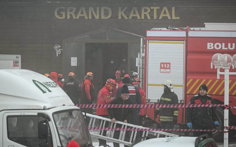 Liczba ofiar pożaru w hotelu Grand Kartal w tureckim ośrodku narciarskim Kartalkaya wzrosła do 76