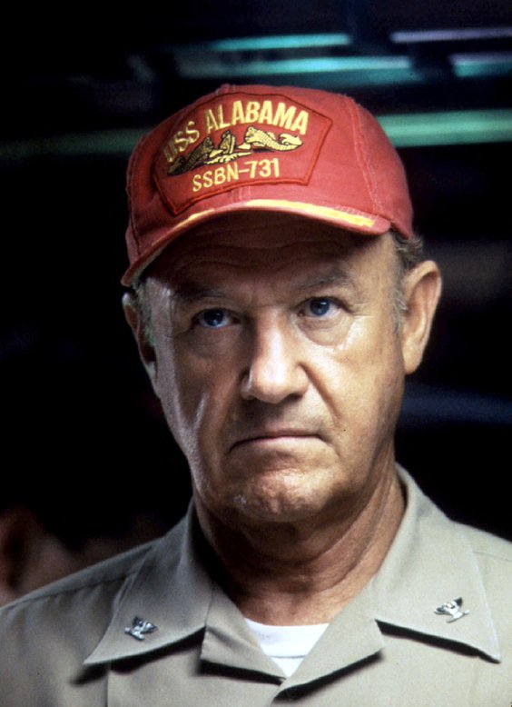 Aktor Gene Hackman jako dowódca okrętu podwodnego Frank Ramsey w thrillerze Tony’ego Scotta „Karmazy