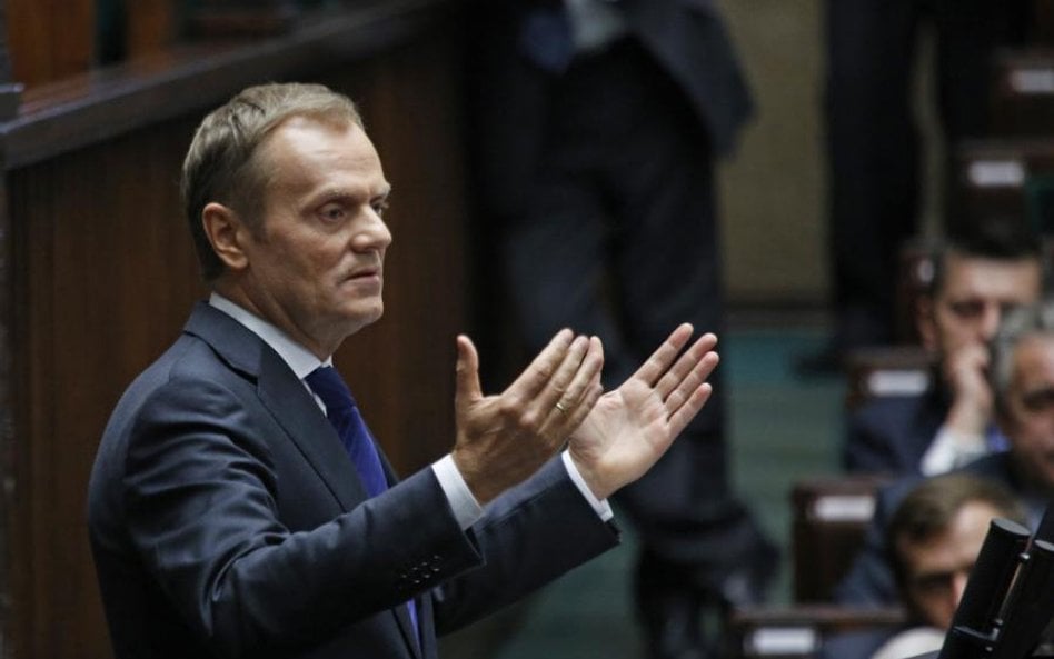 Donald Tusk o in vitro – komentarze z sieci