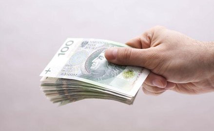 Zaliczka zwrócona przez sprzedającego po odstąpieniu od umowy przedwstępnej nie podlega VAT - wyrok 