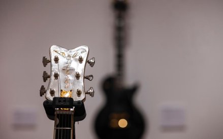 David Gilmour sprzedał wszystkie swoje cenne gitary