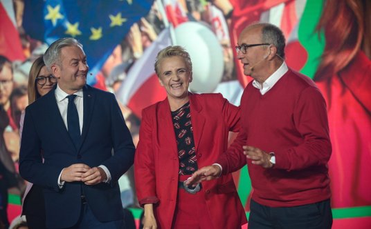 Współprzewodniczący Nowej Lewicy Włodzimierz Czarzasty i Robert Biedroń oraz posłanka Lewicy Joanna 