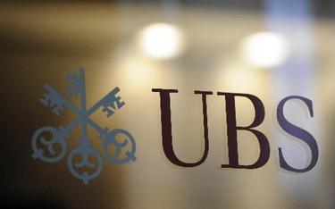 Zysk UBS spadł o ponad połowę. Bank uspokaja: „mamy duży napływ klientów”
