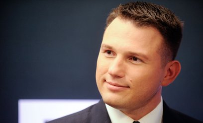 Imperium Kontratakuje czy Nowa Nadzieja? Sławomirowi Mentzenowi udało się ocalić oryginalny szyld.