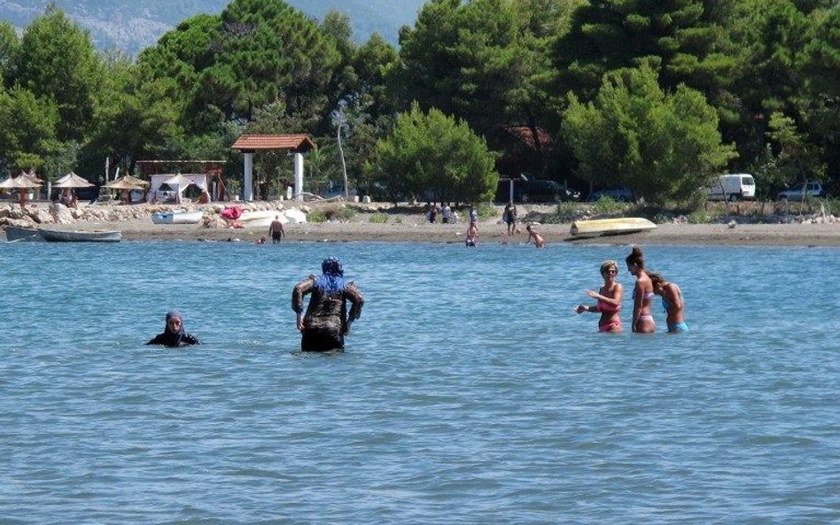 Eryk Mistewicz o sporze o burkini: Francja zmierza do wojny domowej