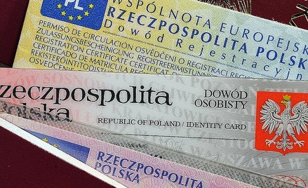 Polacy na wakacjach stracili dziesiątki tysięcy dokumentów tożsamości