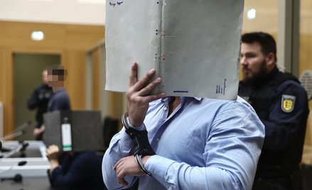 Jeden z trzech Ukraińców, którzy odpowiadali przed sądem w Stuttgarcie. Obywatelom Ukrainy zarzucano