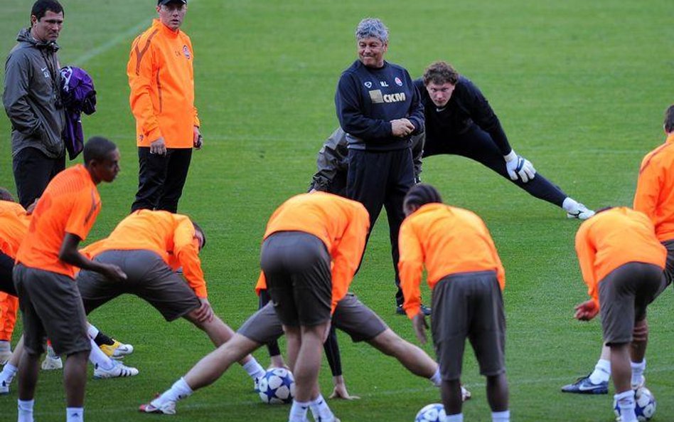 Mircea Lucescu od siedmiu lat trenuje Szachtar. Spośród ćwierćfinalistów dłużej w jednym klubie prac