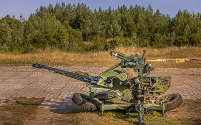 Rakietowo-artyleryjska Pilica już trafia na pierwszą linię