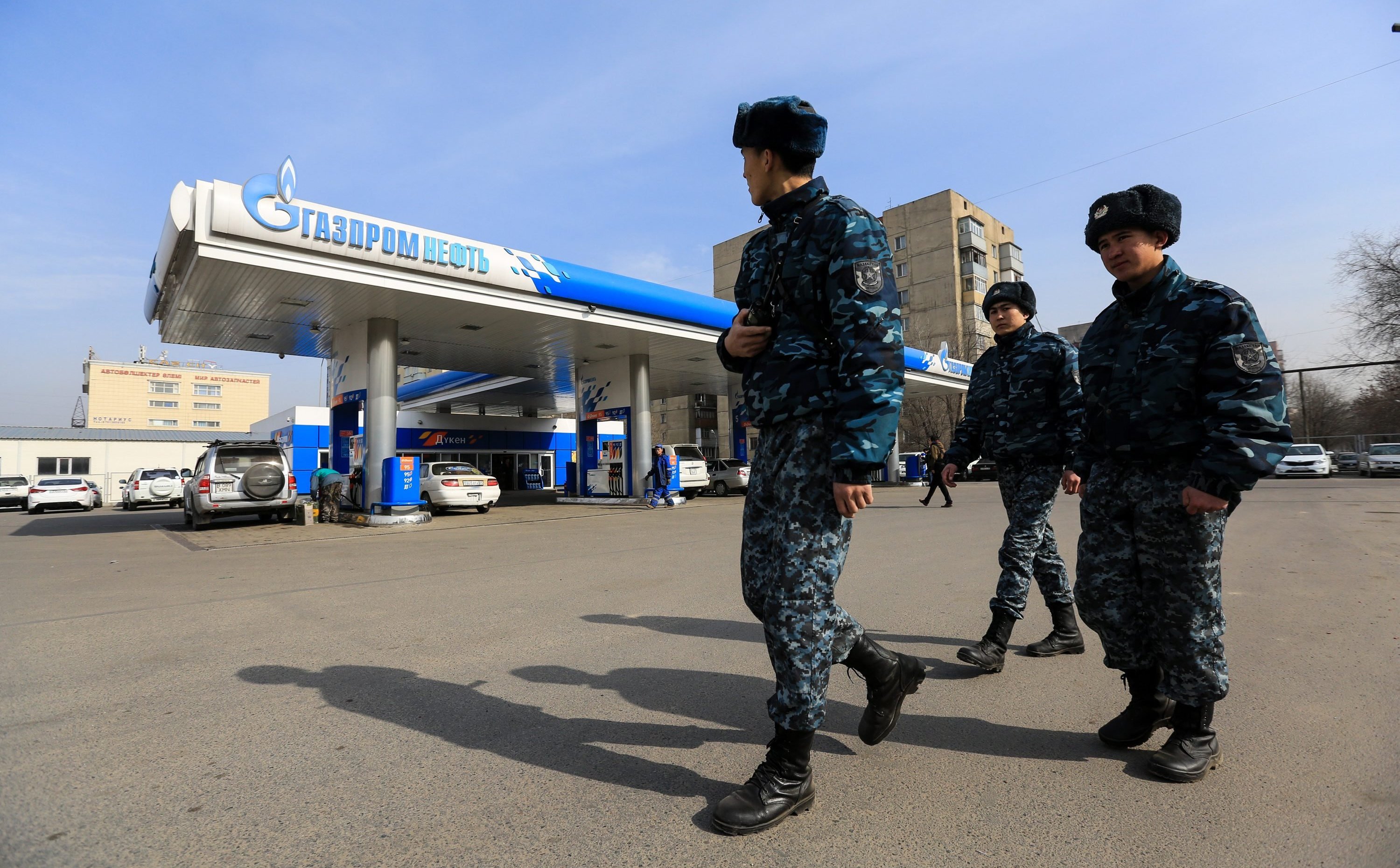 Kryzys paliwowy w Rosji. Rekordowa drożyzna i braki na stacjach