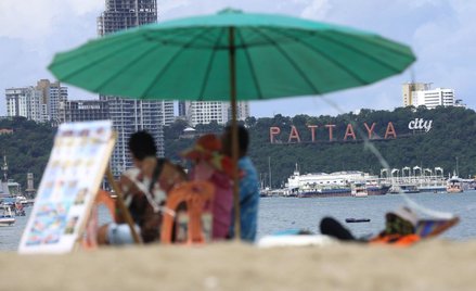 Tajlandia ma problem z turystami. Chce zamykać plaże na noc