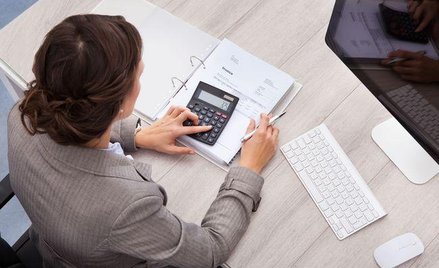 Jak księgować wynagrodzenia z tytułami egzekucyjnymi