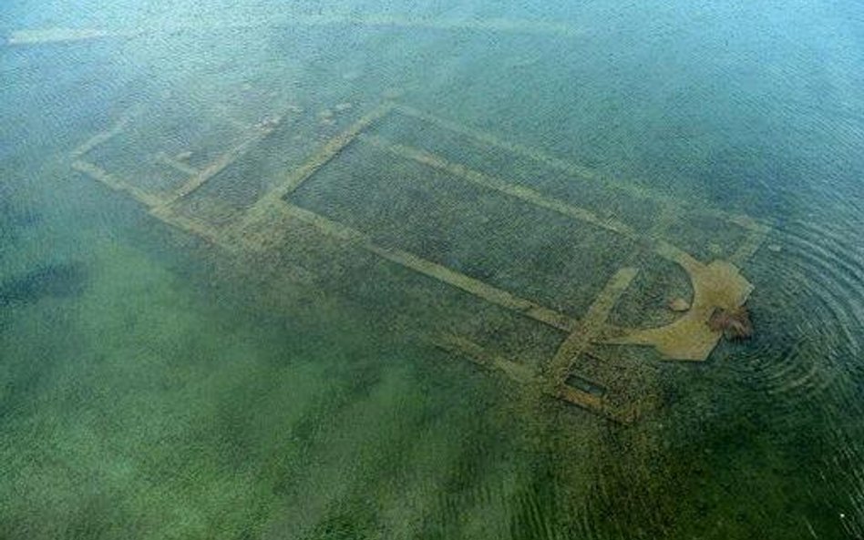 Ruiny bizantyjskiego kościoła z IV wieku odkryli archeolodzy na dnie jeziora Iznik w Turcji. Znajduj