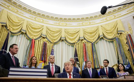 Donald Trump w Gabinecie Owalnym