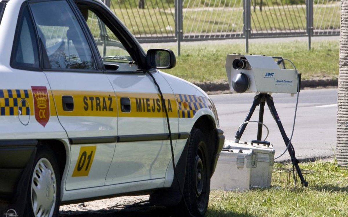 Straże miejskie i gminne tracą fotoradary - rp.pl