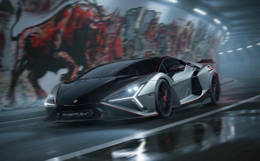 Lamborghini Revuelto SV