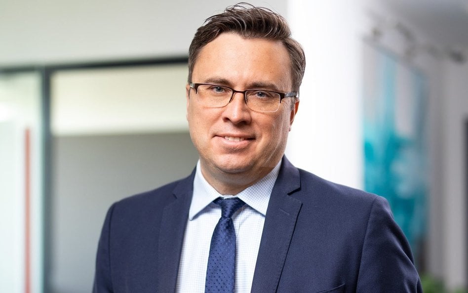 dr Jakub Borowski, główny ekonomista Credit Agricole Bank Polska