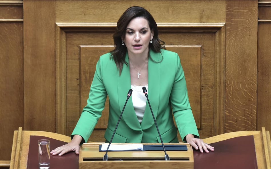 Minister Olga Kefalogianni przedstawiła cztery kierunki działania rządu na rzecz turystyki w parlame