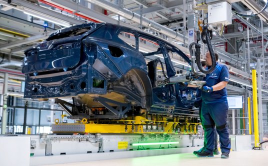 BMW uruchamia w węgierskim Debreczynie nową fabrykę