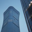 Zniszczona elewacja wieżowca CITIC Tower, znanego również jako China Zun, Pekin, 26 czerwca 2026 r.