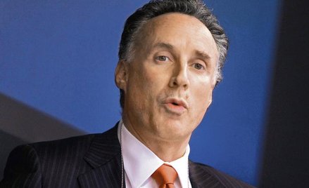 Fed nie zrezygnuje z podwyżek stóp