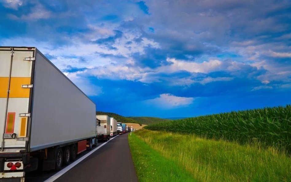 Czarne chmury nad polskimi firmami transportowymi
