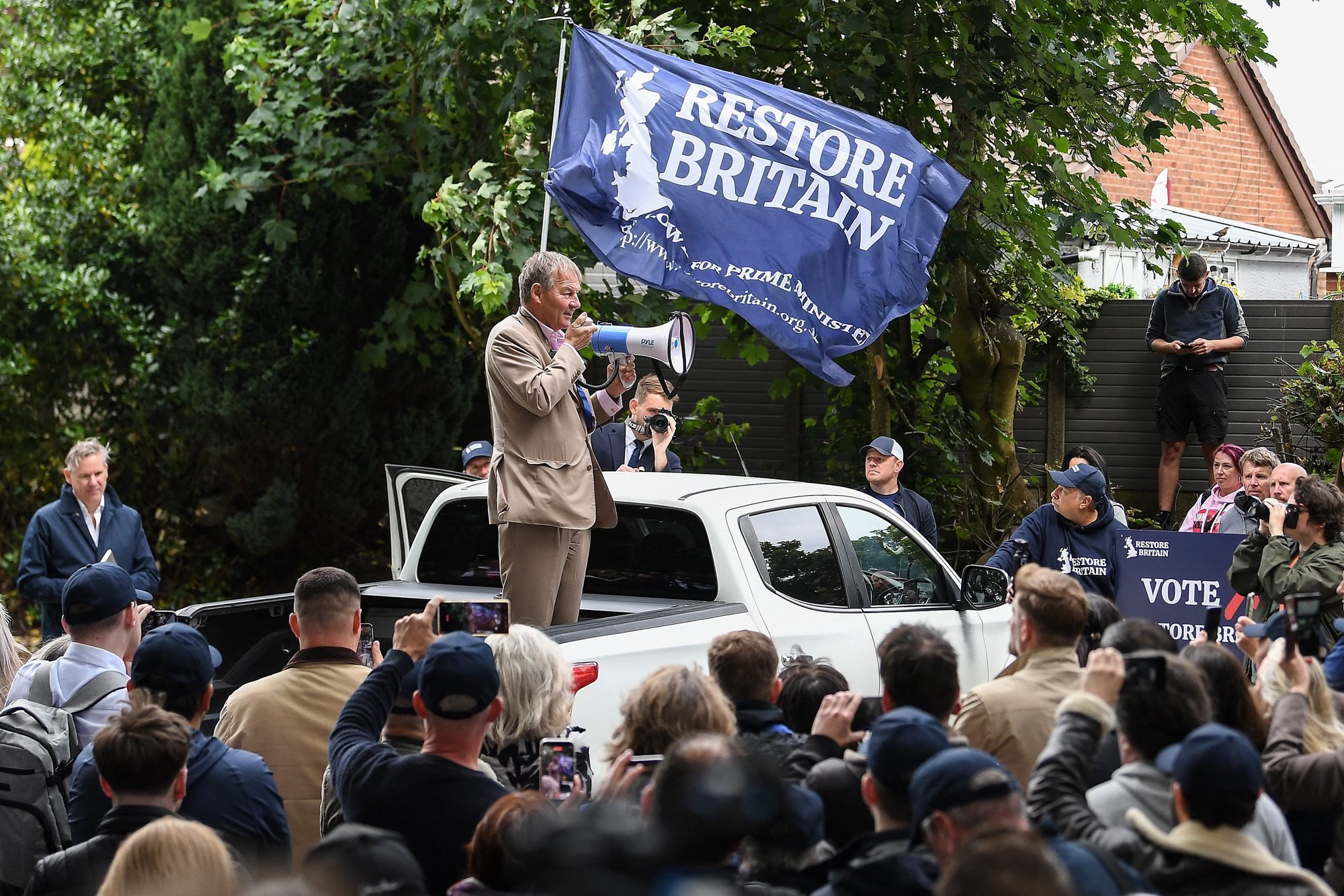 The fresh  Face of the British Right. Rupert Lowe Would Reverse the “Disgusting Changes”