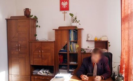 Staż pracy: przepisy dyskryminują zastępcę wójta