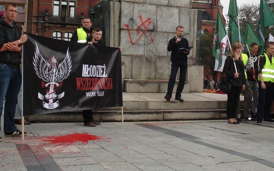 Działacz Młodzieży Wszechpolskiej zatrzymany przez policję
