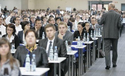 Egzaminy na aplikacje prawne w 2022 r. - najwięcej chętnych na aplikację radcowską