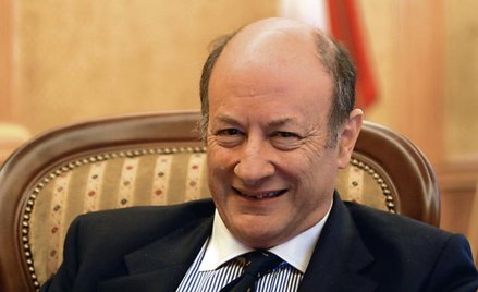 Minister finansów Jacek Rostowski wyjaśnia, że wyższy deficyt budżetu to efekt spiętrzenia wydatków,